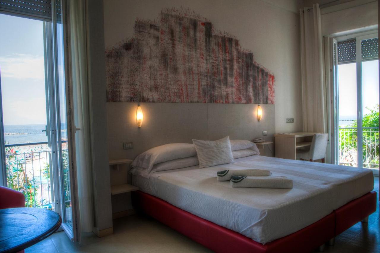 Giovanna Regina Hotel 가비체 마레 객실 사진